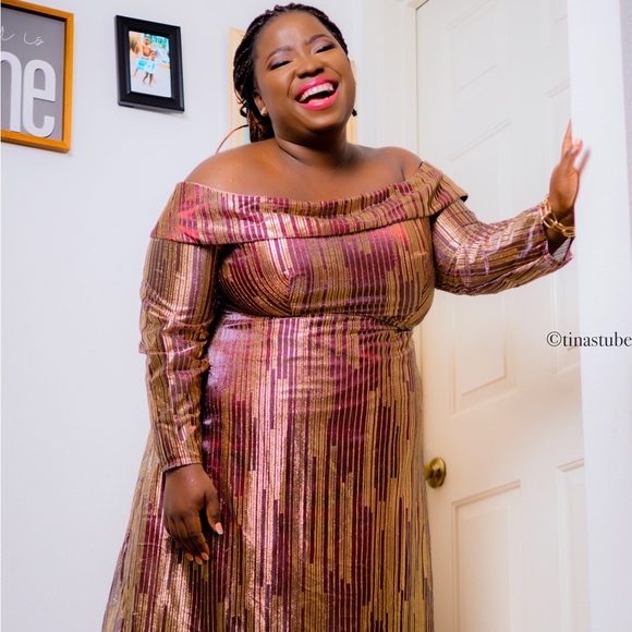 Plus Size off shoulder prom dress. SHEIN Curve - Picture 2 of 7